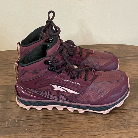 Altra Long Peak all Weather Women’s 7 Burgundy Hikers - Picture 2 of 9